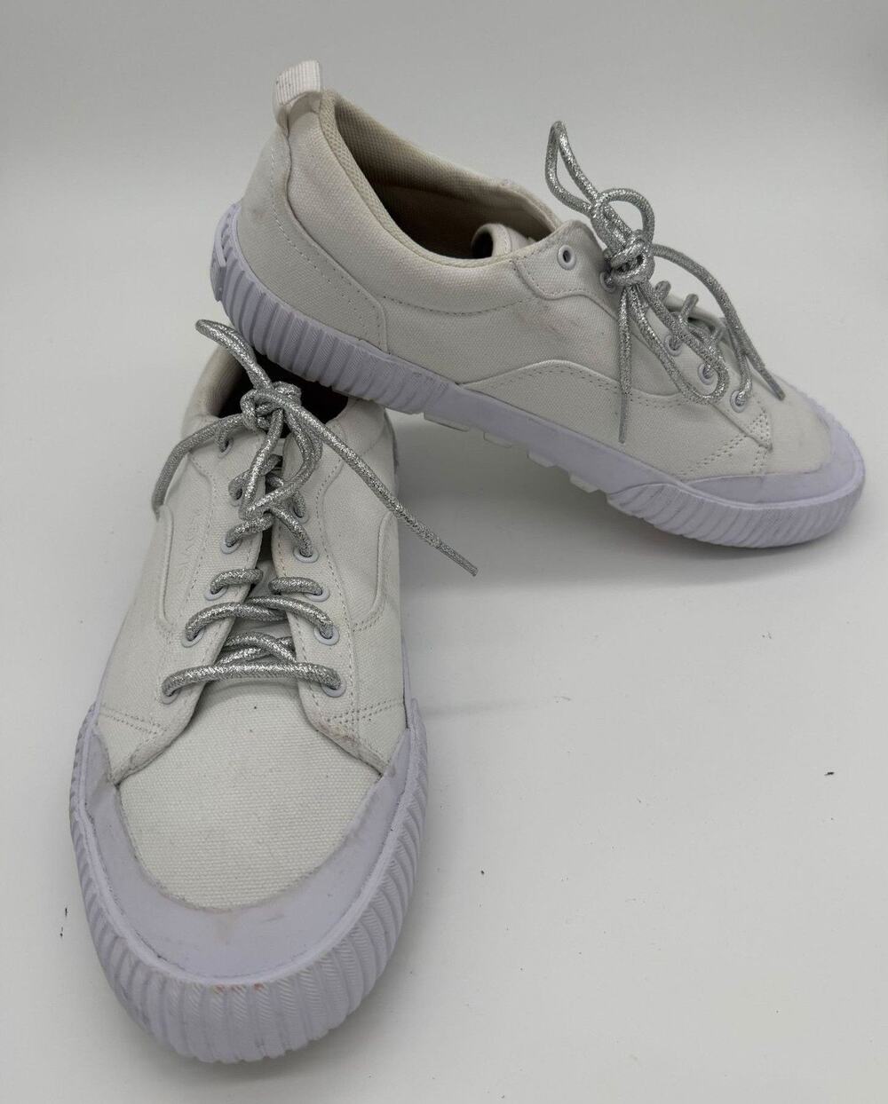 Levi's Shoes Womens Size 8.5 White Canvas Low Top Casual Walking Sneakers